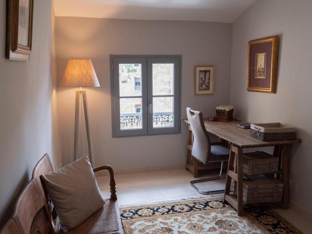 Cozy Nest In The Center Of Isle Sur La Sorgue For 4 People Apartment L'Isle-sur-la-Sorgue Exterior photo
